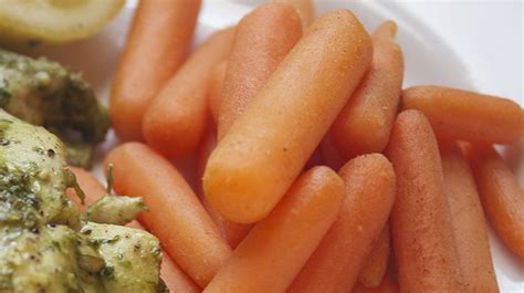 Microwave Steamed Baby Carrots | Recipe | Steamed baby carrots, Protein ...