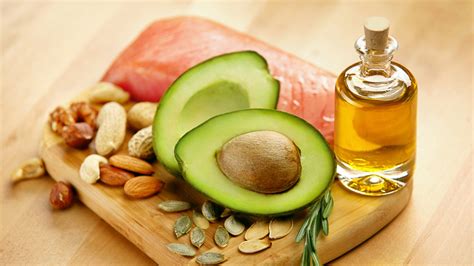 How Olive Oil Can Help Keep Your Avocados From Going Brown