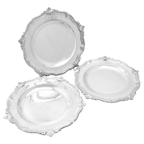 Made to Order Cabana Dinner Set of Plates with Iznik Floral Decorations ...