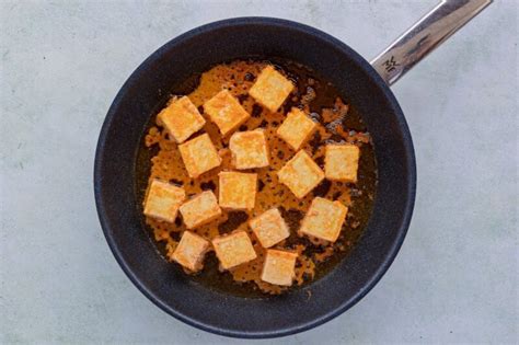 Quick plating tips to elevate everyday recipes into stunning visual feeds?