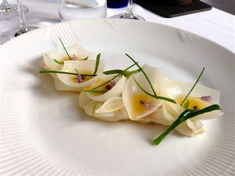 1000+ images about Gourmet plating on Pinterest | Fine dining ...