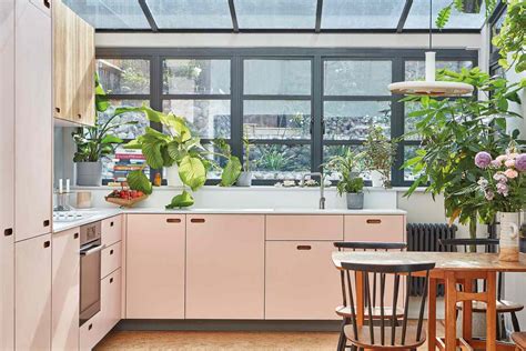 42 Colorful Kitchens That Are Anything But Neutral