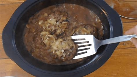 Salisbury Steak a healthy meal the whole family will love! - 5 Dinners ...