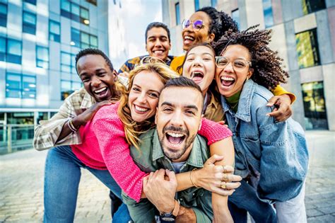The power of diversity in friendships - Earth.com