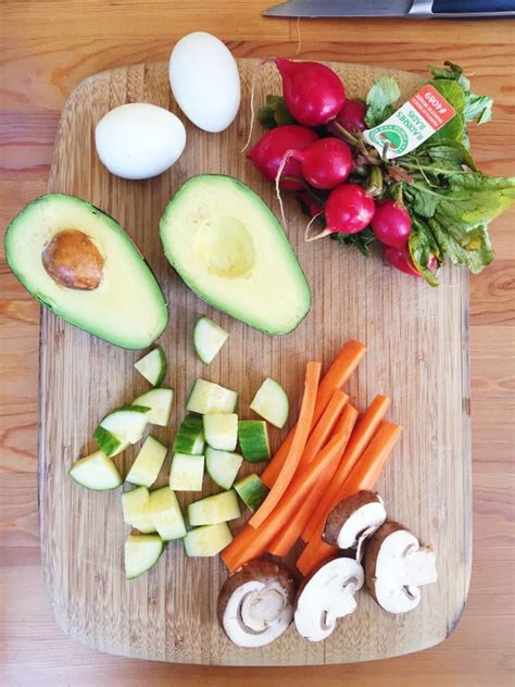 How to make vibrant, nutrient-dense meals visually appealing daily?