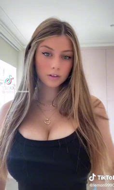 Secret to finding authentic local eats & capturing stunning foodie visuals?