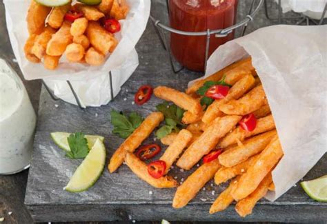 Quick plating tricks to elevate everyday meals from tasty to visually shareable?