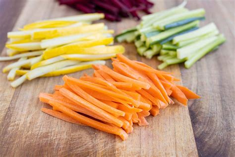 How To Julienne Cut Vegetables - Recipes.net