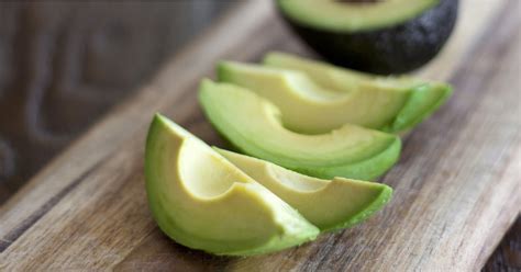 Real foodie hack: how to prevent avocado browning for stunning dishes?