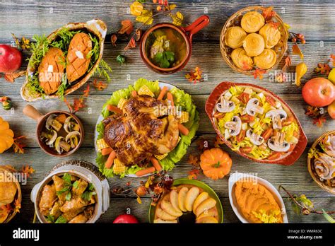 Delicious food hi-res stock photography and images - Alamy