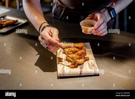 Pouring sauce hi-res stock photography and images - Alamy