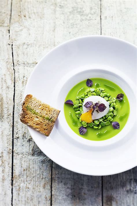 Achieving professional-grade plating for stunning recipe visuals?