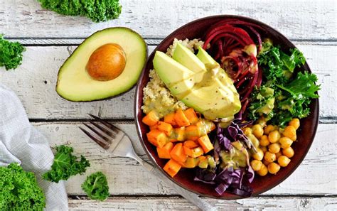 Healthy eating: How do real foodies plate vibrant, nutritious meals for the perfect visual?