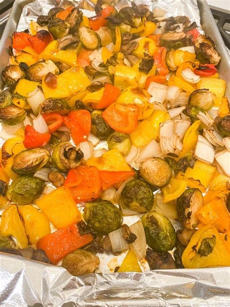 How to make roasted vegetables vibrant and crisp, not soggy, for stunning foodie photos?