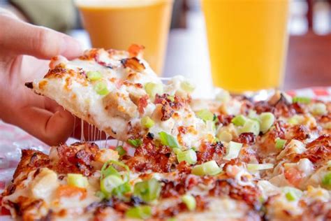 Quick plating hacks for Insta-ready home-cooked meals?