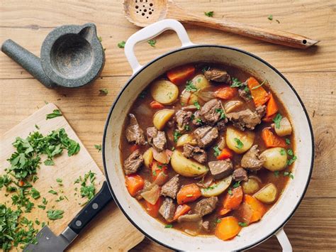 Easy plating techniques for making simple healthy food look gourmet?