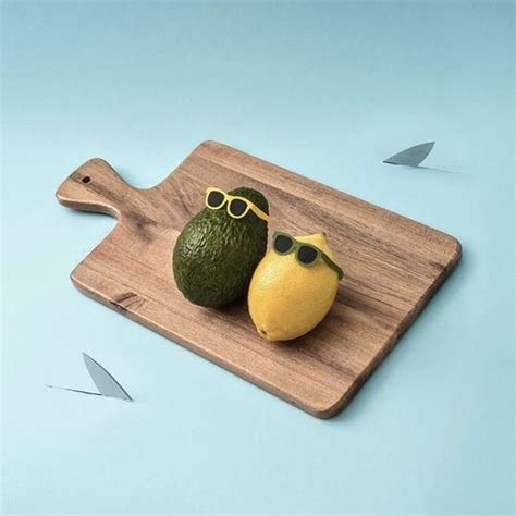 What visual bite framing grabs real foodies’ attention mid-scroll?