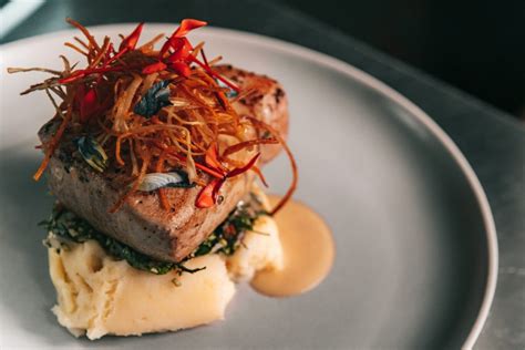 Food Plating Techniques. Food Presentation | Alchemiq Blog