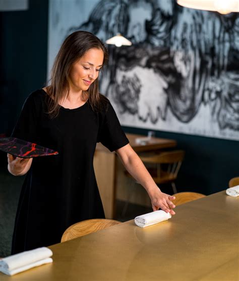 Restaurant – DIM Dining