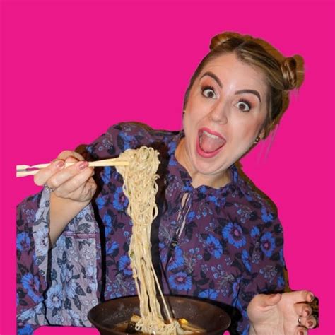 How can foodies improve lighting for drool-worthy Visual Bites?