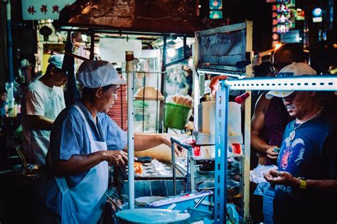 How do real foodies find and photograph authentic global street eats?