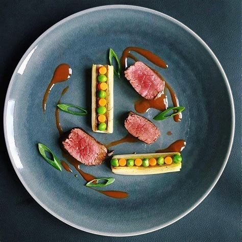Minimalist Plating: The Beauty of Keeping it Simple - So Yummy - Video ...