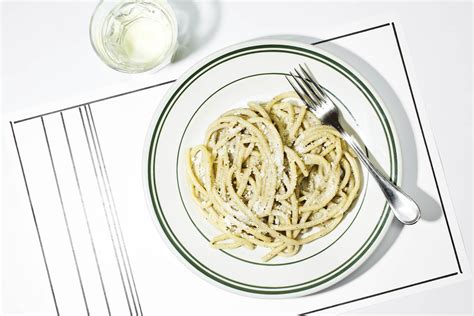 How to Shoot Food Photography That Makes People Lick the Screen