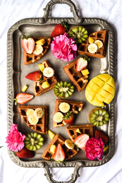 How to plate vibrant dishes for drool-worthy food photography?