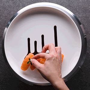 Elevate home dish visuals: what plating tricks impress real foodies?