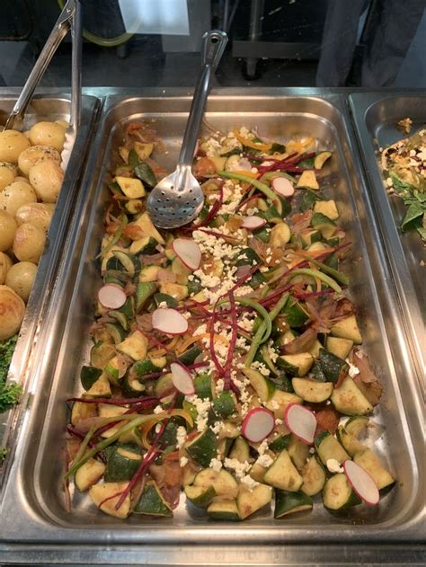 Pin by Emily on Bulk food presentation | Food presentation, Ethnic ...