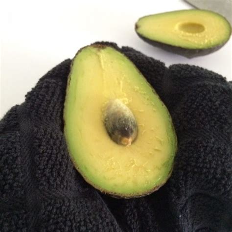 How To Tell If An Avocado Is Ripe - Max Pankow