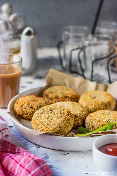 What simple plating techniques make everyday recipes stunning for visual feeds?