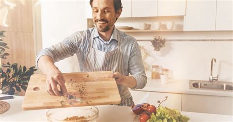 9 Mindful Cooking Tips To Cook With Intention