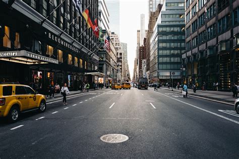 street | 7 best free street, road, city and building photos on Unsplash