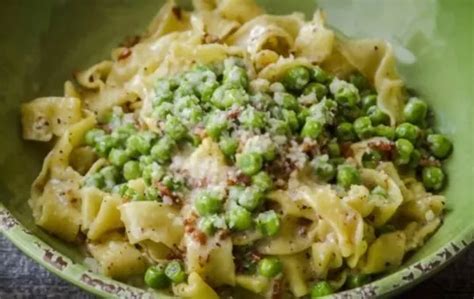 Enhance Your Dish: 8 Tasty Sides For Pork Wellington | Eat Delights