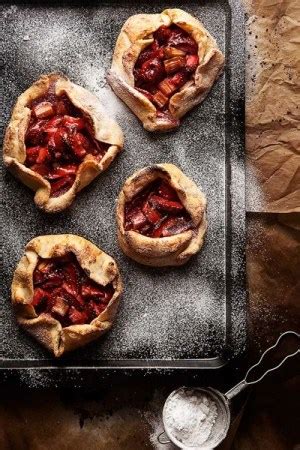 What practical photo tips ensure Visual Bites authentically showcase real food appeal to foodies?