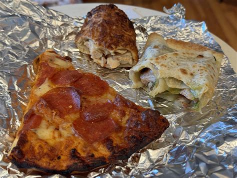 Leftover pizza, chicken bake, and quesadilla for my dinner : r ...