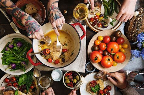 10 Best Foodie Destinations in the US - Go Guides