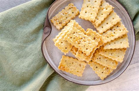 paleo crackers pie crust crackers - Back Porch Paleo