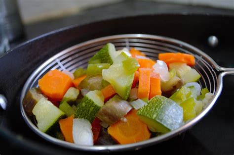 Simple Guide to Blanching and Freezing Homegrown Vegetables