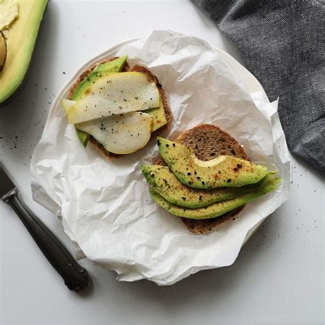 How do real foodies store ripe avocados for peak freshness & perfect toast?