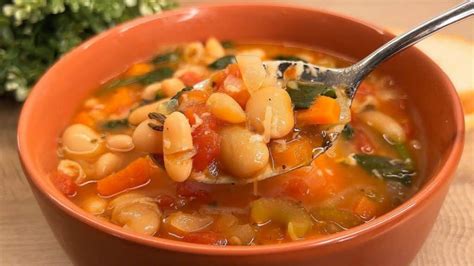 Italian Bean Soup Recipe - DIY Joy