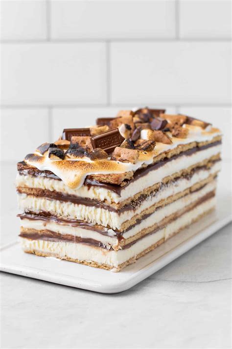 8 Layered Desserts That’ll Look Stunning on Your Table