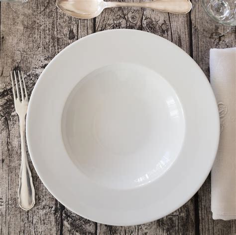 What Your Dishes Say About You - Kitchen Dishes Personality