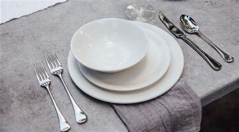The Ultimate Guide to Buying Dinner Plates | Made In - Made In