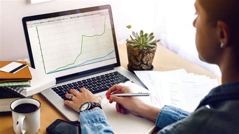 7 Effective Inventory Reduction Methods for Retailers in 2025 | Retalon