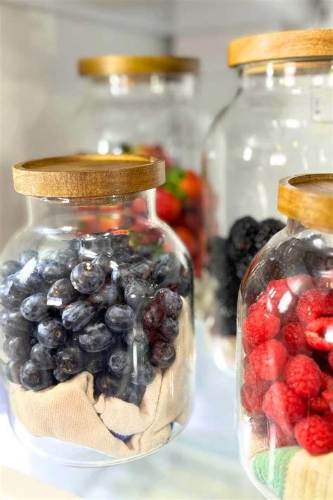 Best methods to keep berries fresh, firm, & mold-free longer?