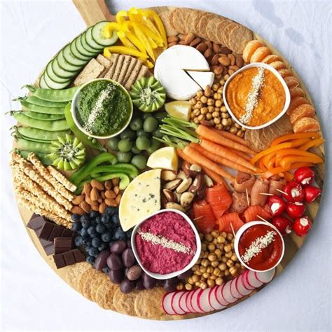 How to Make an Epic Healthy Platter + 6 Board Ideas