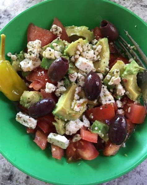 Easy Tomato Avocado Olive Salad - CrossTrain180