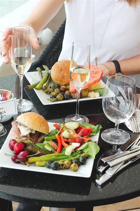 How do I keep healthy meals visually exciting to stay motivated on my real food journey?